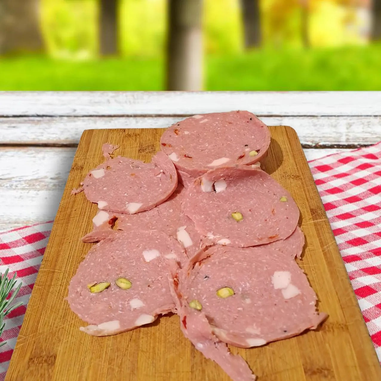 Mortadella di suino nero al Crusco e Pistacchio